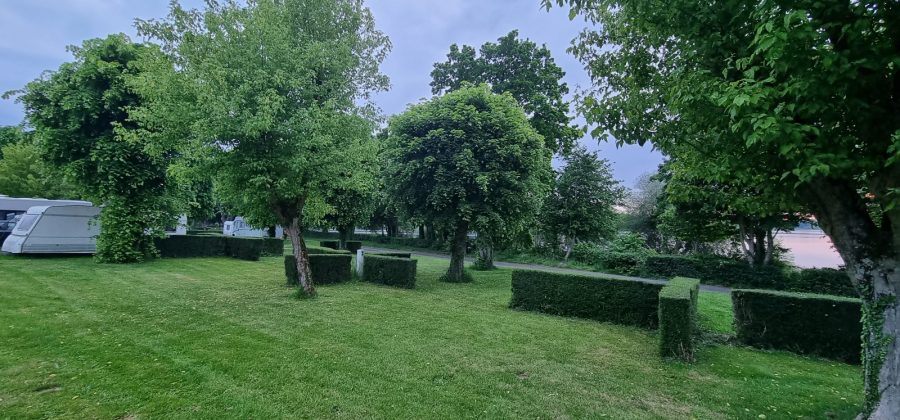 Emplacements camping Les Rives du Lac