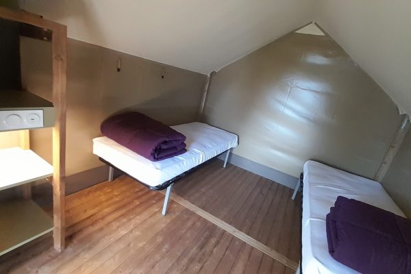 Mini tente randonneur intérieur